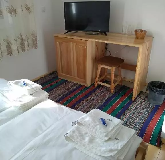 Majatalo стаи за гости върбани