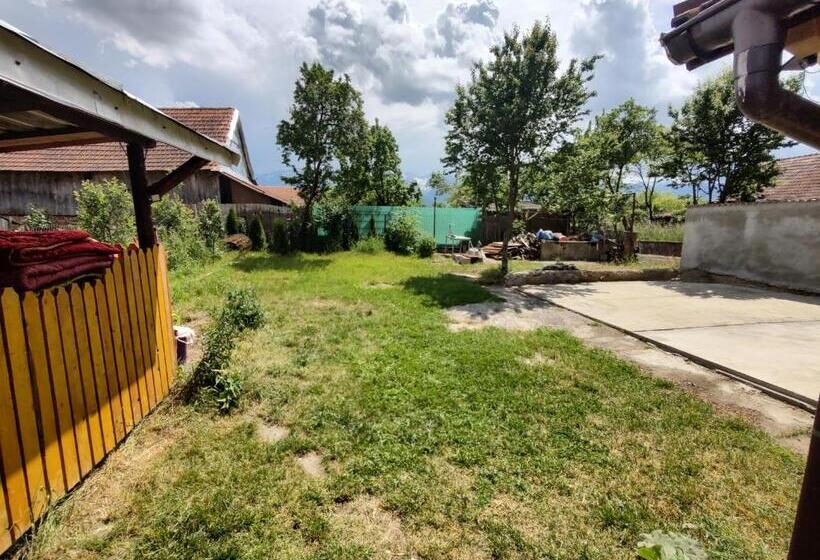 بنسيون La Tataia Zahei