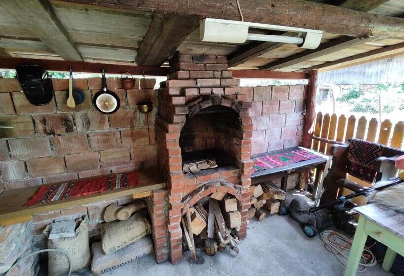 بنسيون La Tataia Zahei