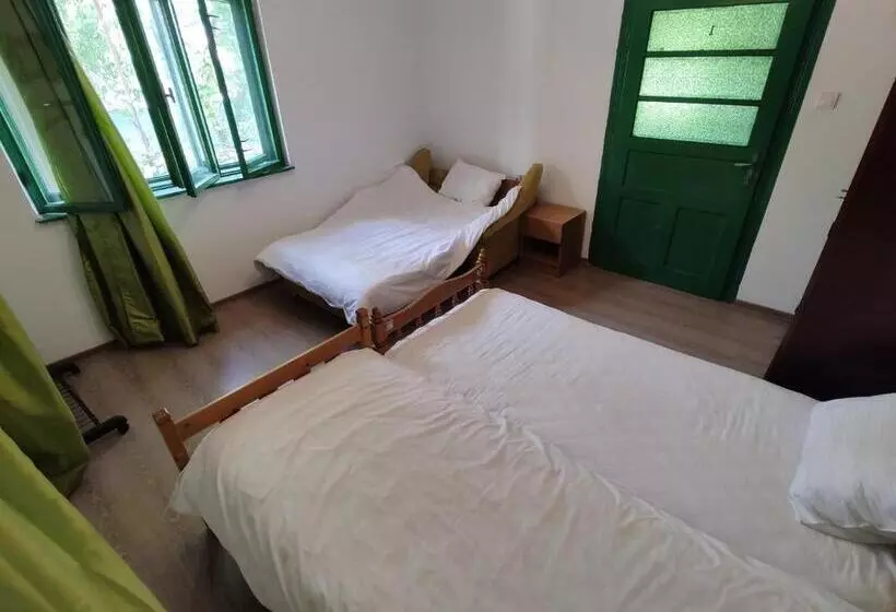 Majatalo La Tataia Zahei