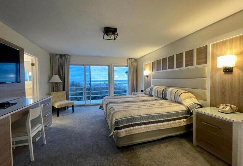 Townhouses & Captain S Quarters