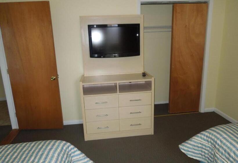 Townhouses & Captain S Quarters