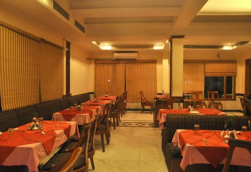 בית מלון כפרי Darling Residency