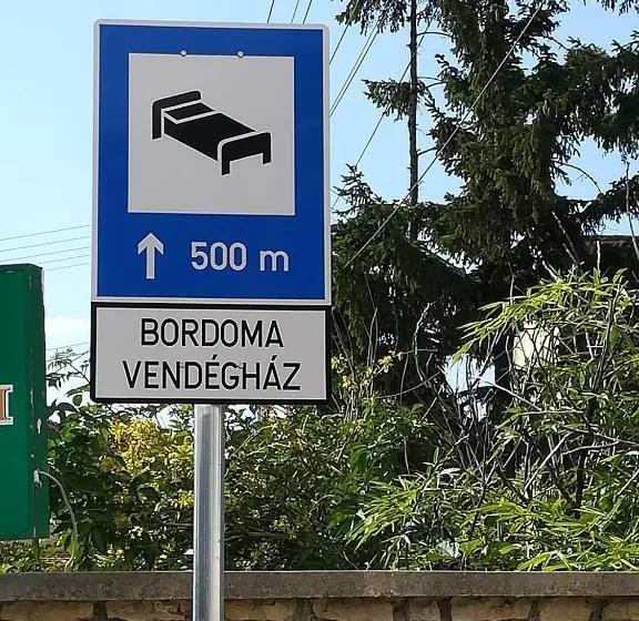 ペンション Bordoma Falusi Vendégház