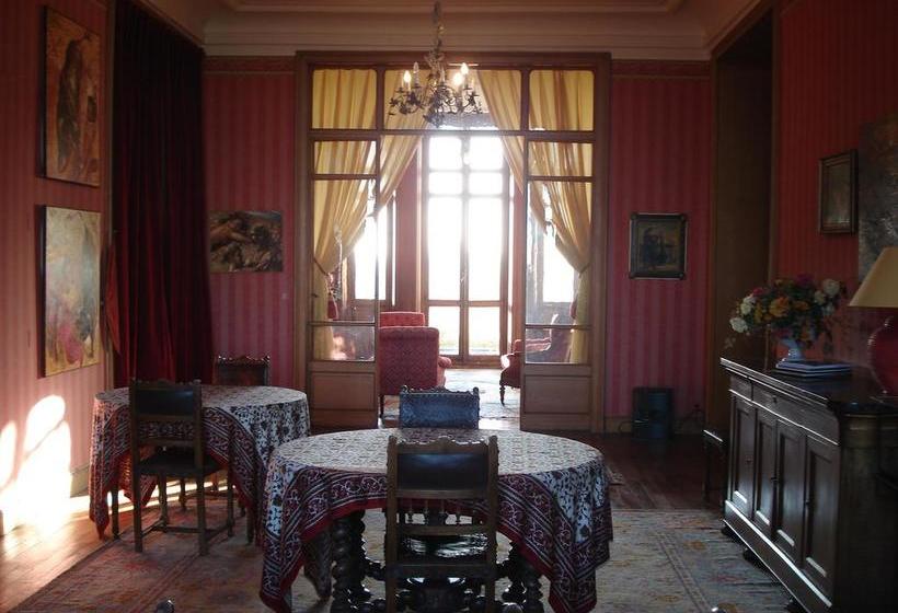 ベッドアンドブレックファースト Palais Briau