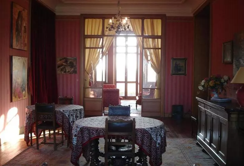 Aamiaismajoitus (B&B) Palais Briau