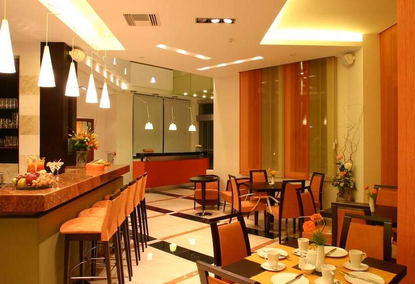 Отель Alexandros Boutique