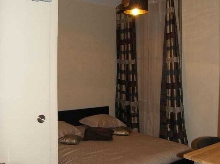 בית מלון כפרי Aux Clés De Lune