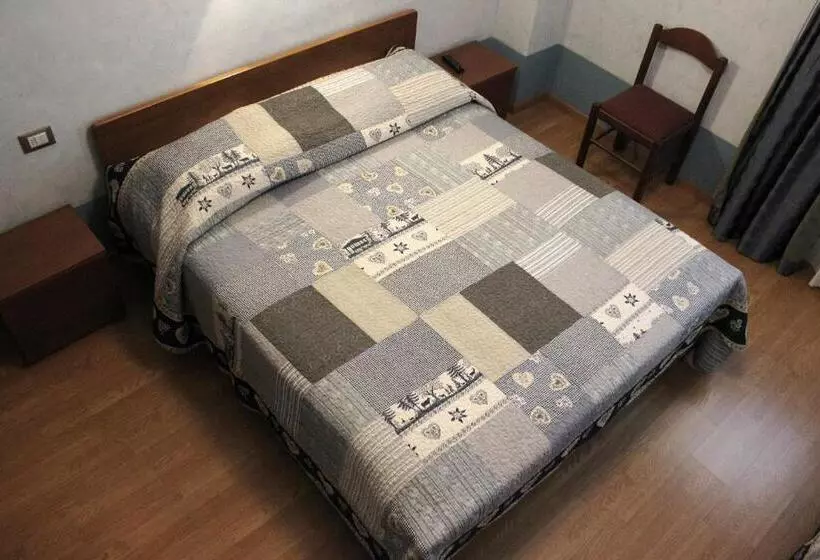 ホテル B&b Leonardi