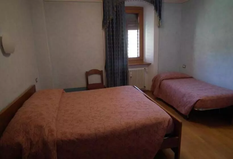 ホテル B&b Leonardi