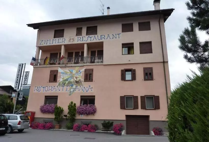 ホテル B&b Leonardi