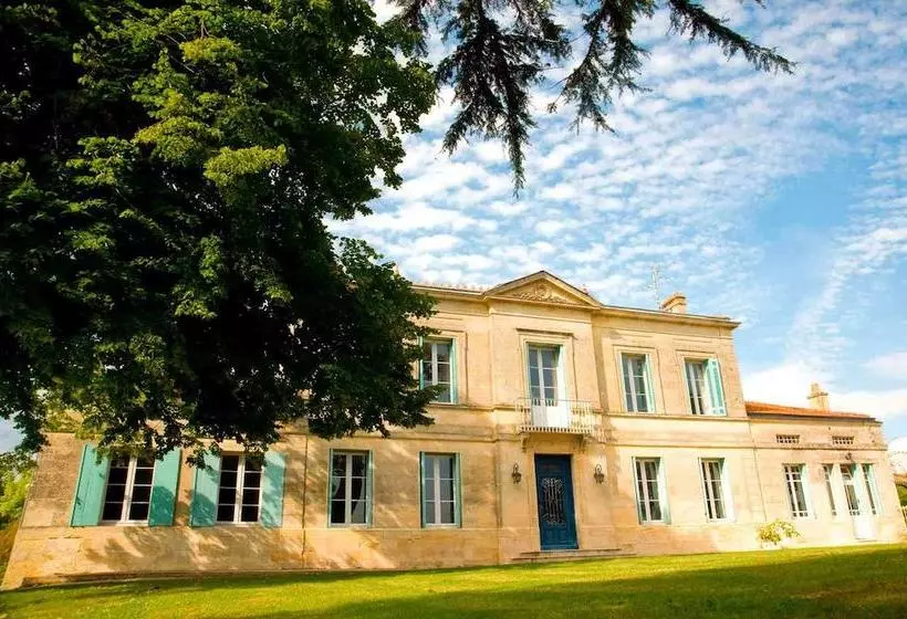 هتل Chateau Rousselle