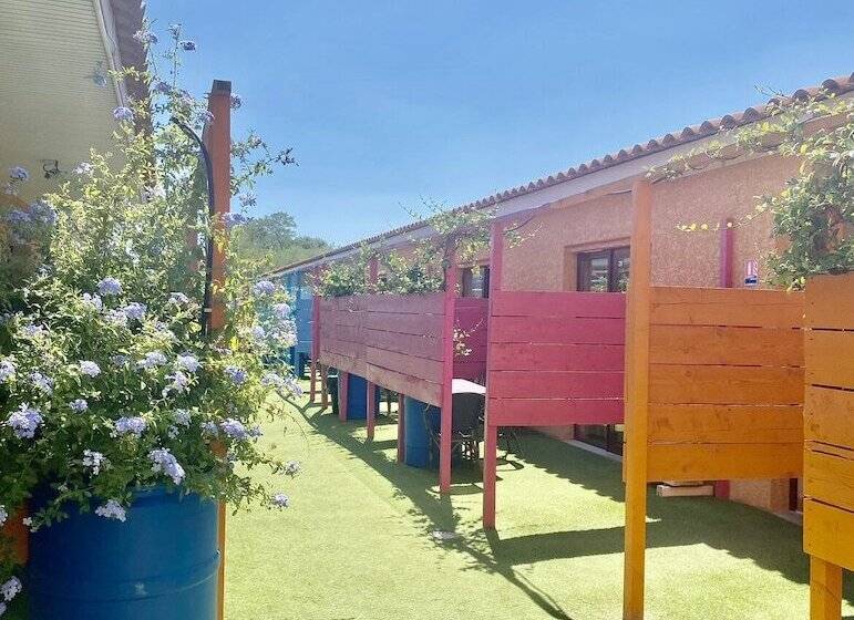 בית מלון כפרי Hôtel Acajou