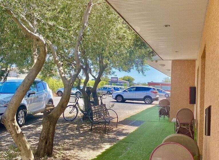 בית מלון כפרי Hôtel Acajou