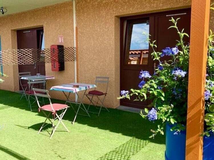 בית מלון כפרי Hôtel Acajou