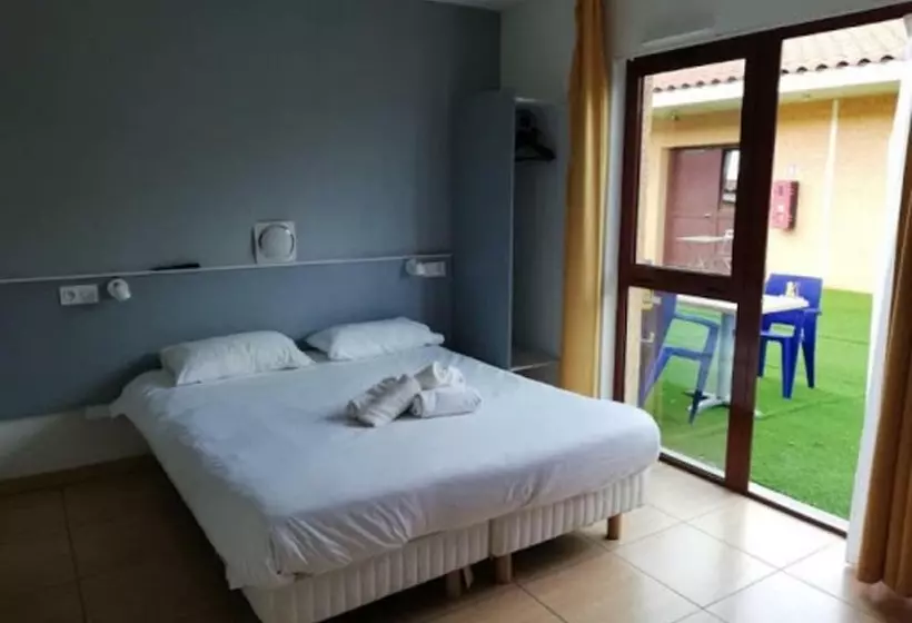 ホテル Hôtel Acajou