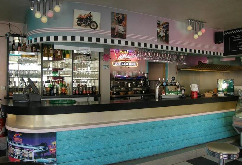 בית מלון כפרי Hôtel Le Michelet