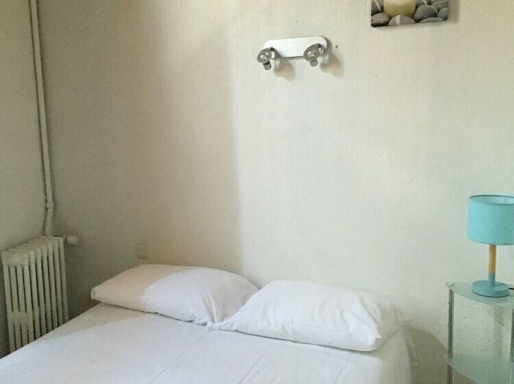 בית מלון כפרי Hôtel Restaurant Le 8