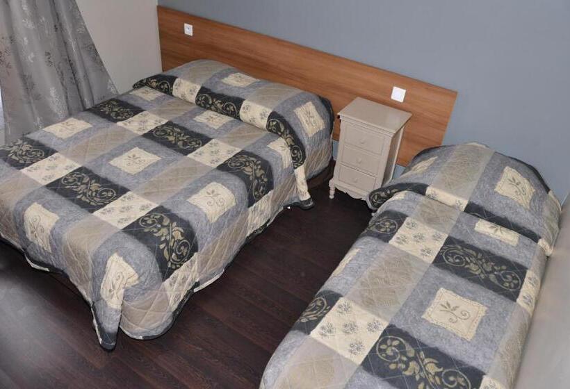 בית מלון כפרי Hôtel Résidence Champerret