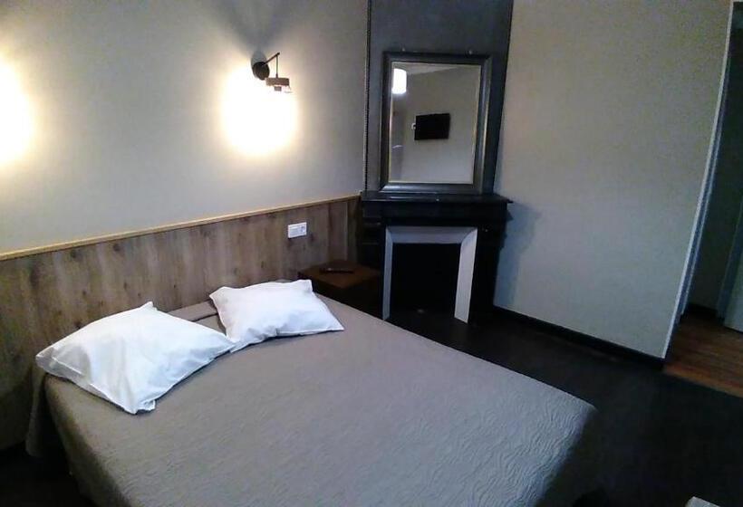 בית מלון כפרי Hôtel Résidence Champerret