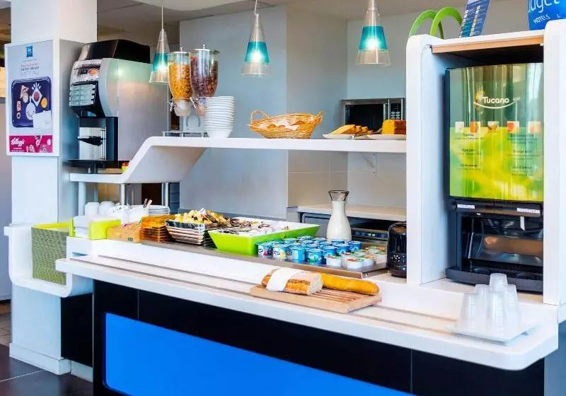ホテル Ibis Budget Nimes Centre Gare