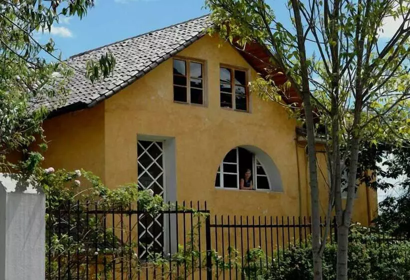 ホテル La Casa Amarilla