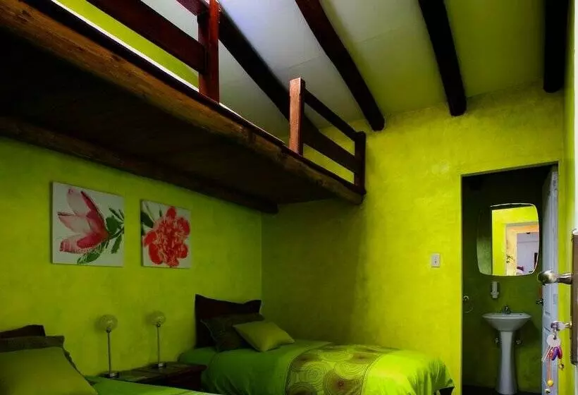 ホテル La Casa Amarilla