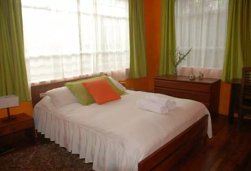 ホテル La Casa Amarilla