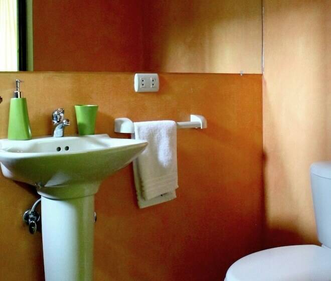 Hotel La Casa Amarilla