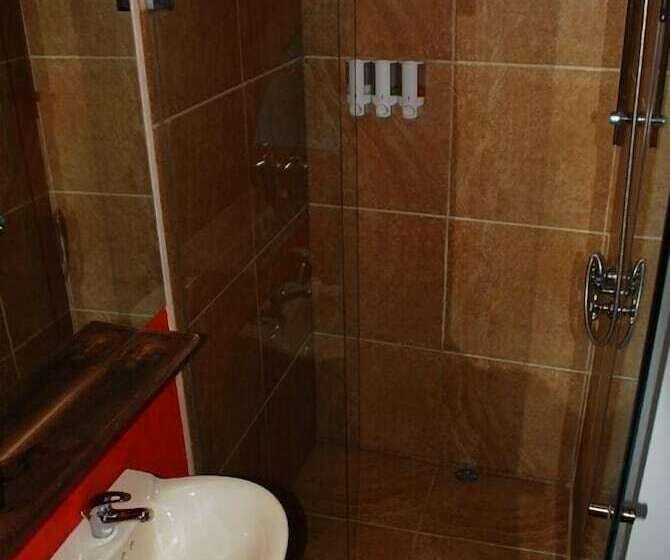 Hotel La Casa Amarilla