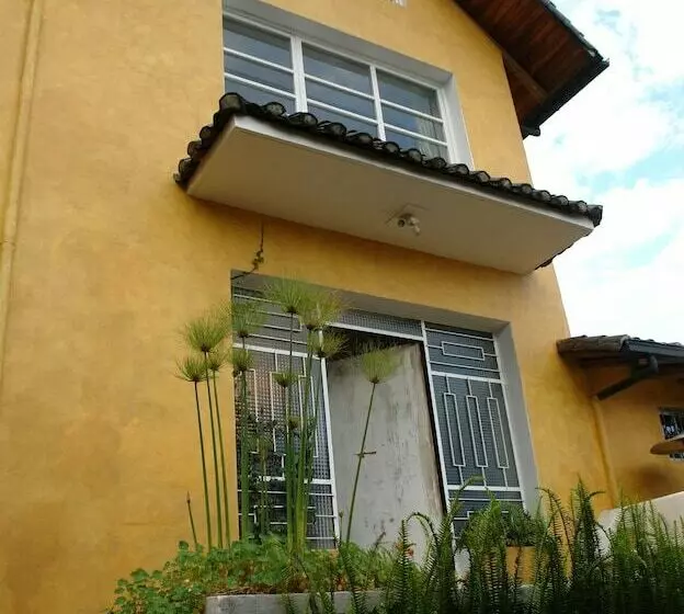 ホテル La Casa Amarilla