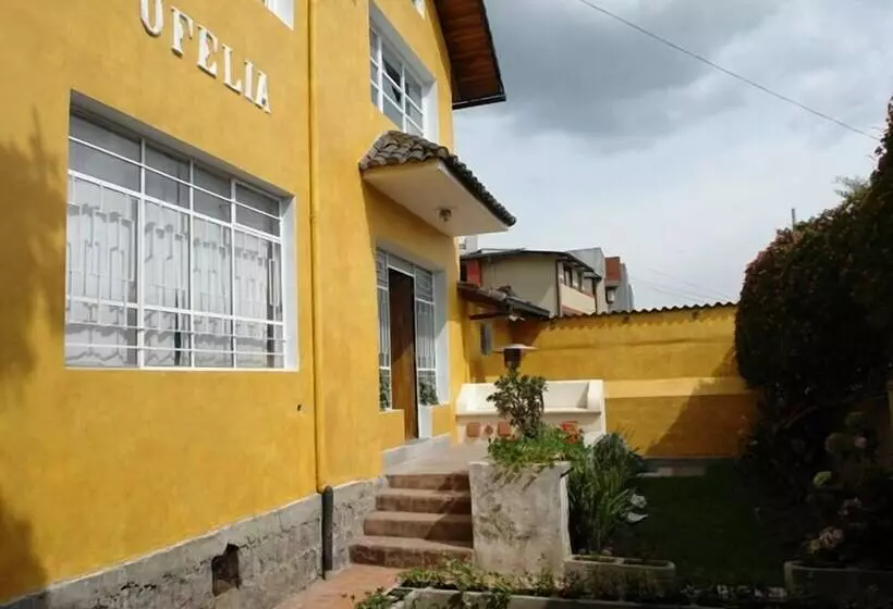 ホテル La Casa Amarilla