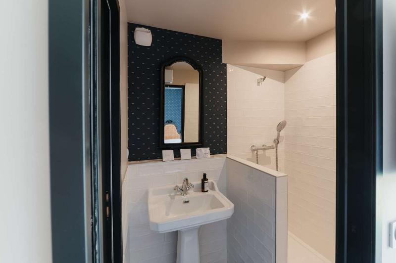 هتل La Robeyere; Bw Signature Collection