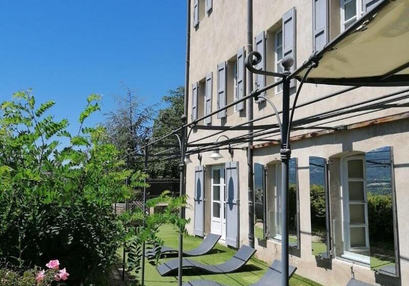 هتل La Robeyere; Bw Signature Collection