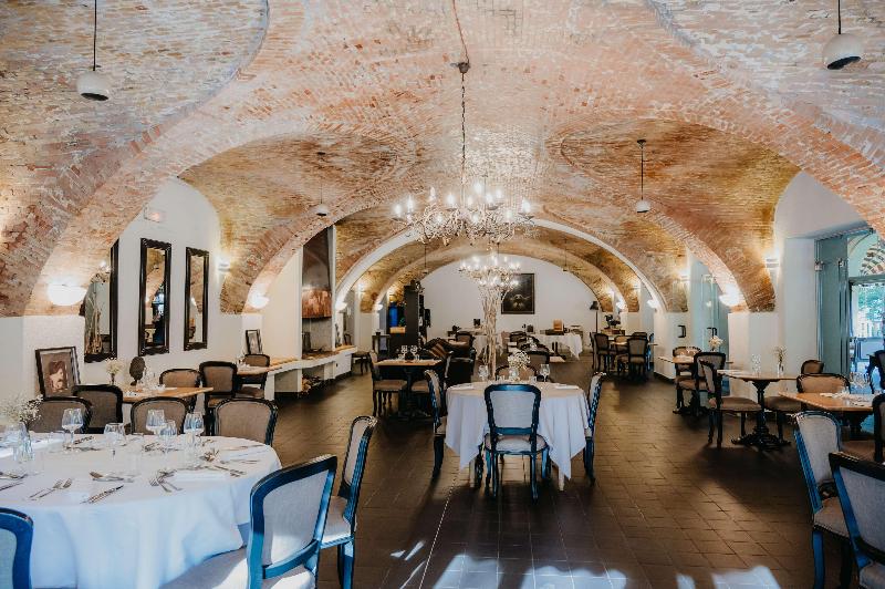 هتل La Robeyere; Bw Signature Collection