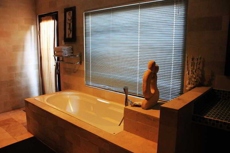 Hotel La Villa Kishi Kishi