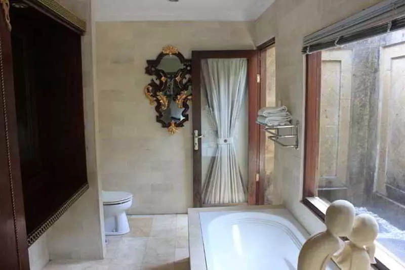 Hotelli La Villa Kishi Kishi