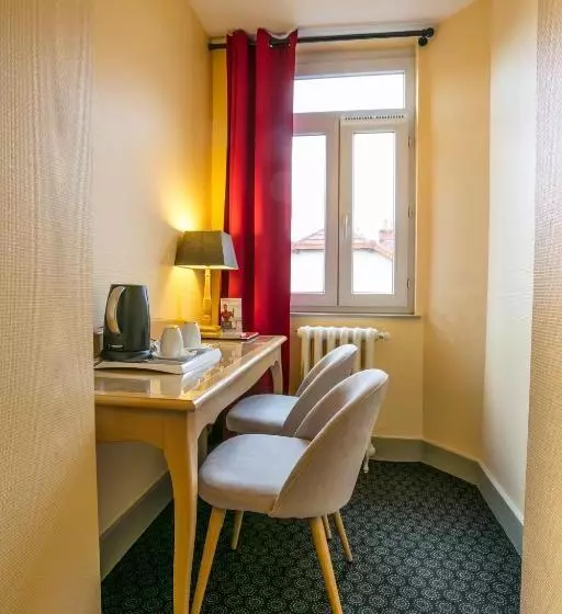 هتل Hôtel L'apostrophe