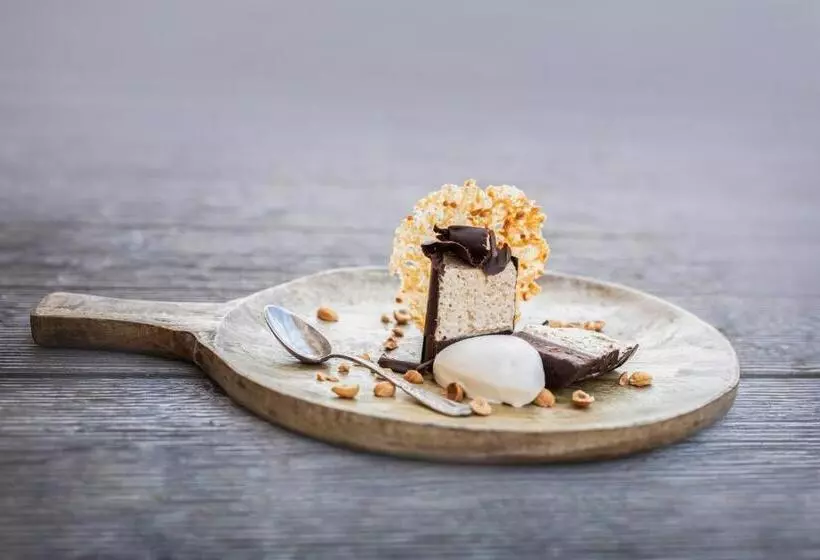 هتل Le Chalet Blanc Hôtel & Spa
