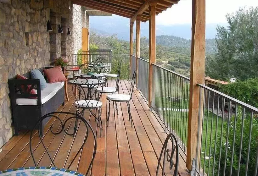 Hotelli Papanikola