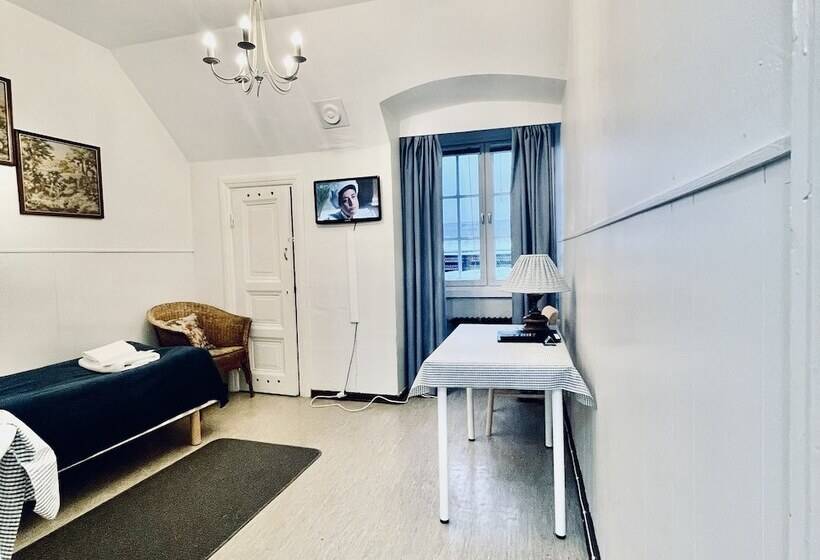 בית מלון כפרי Senate