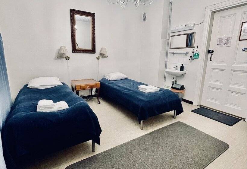 בית מלון כפרי Senate