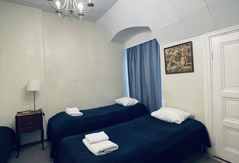 בית מלון כפרי Senate