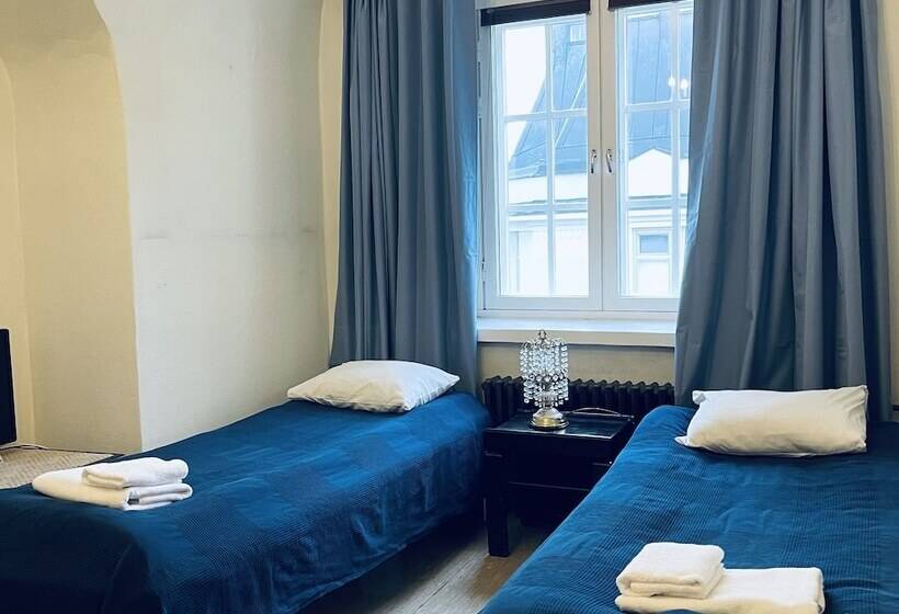 בית מלון כפרי Senate