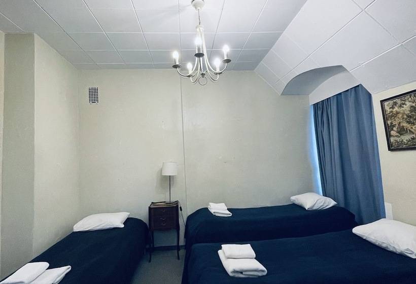 בית מלון כפרי Senate