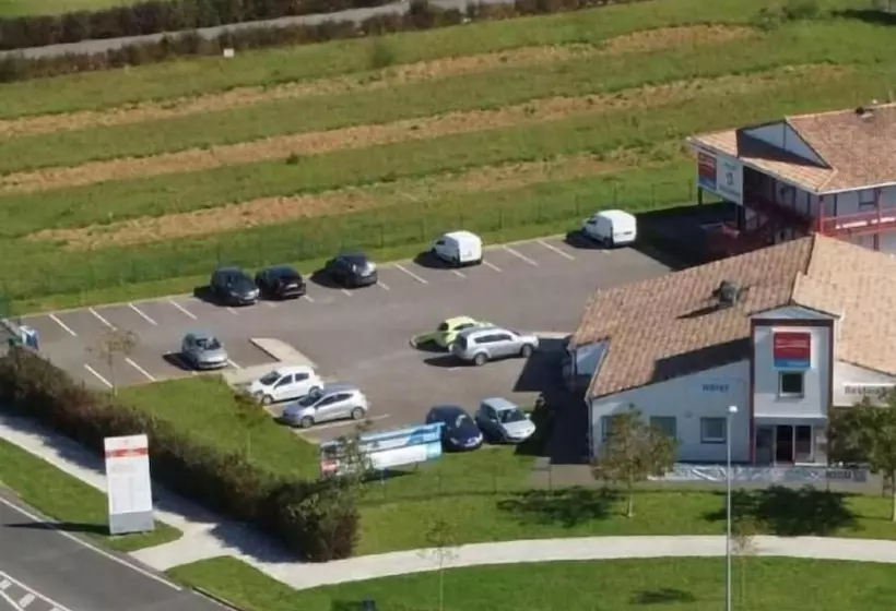 Hotelli So'Lodge Niort A83