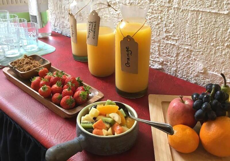 Hotel The Charterhouse