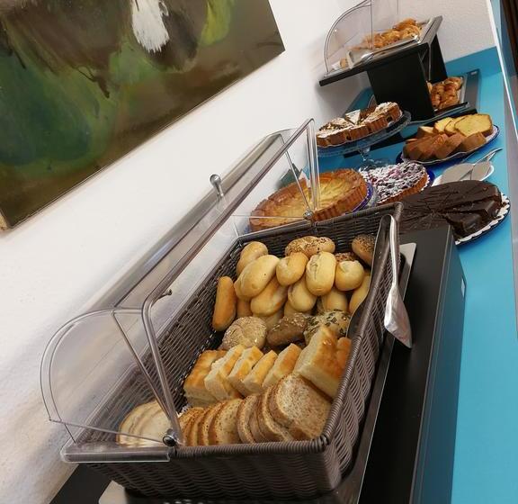 Fotos del hotel 38:  11