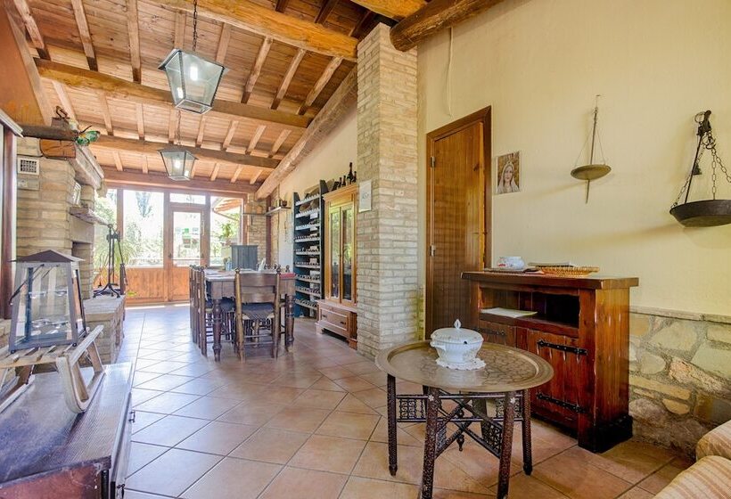 Hotel Agriturismo La Mora