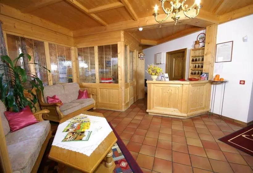 ホテル Albergo Gader
